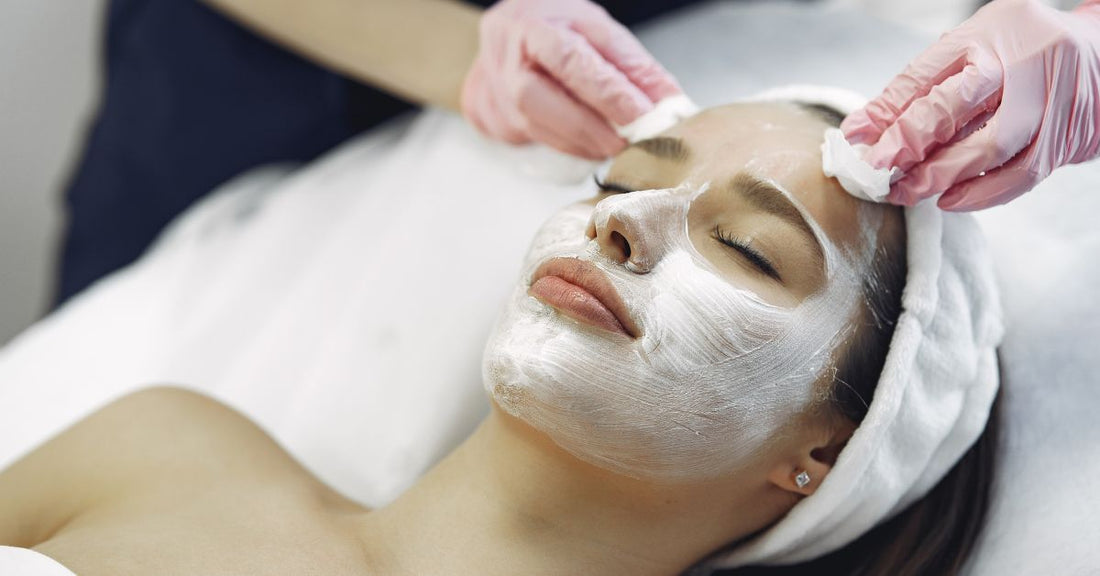 Understanding Topical Numbing Creams & Agents for Aesthetic Procedures